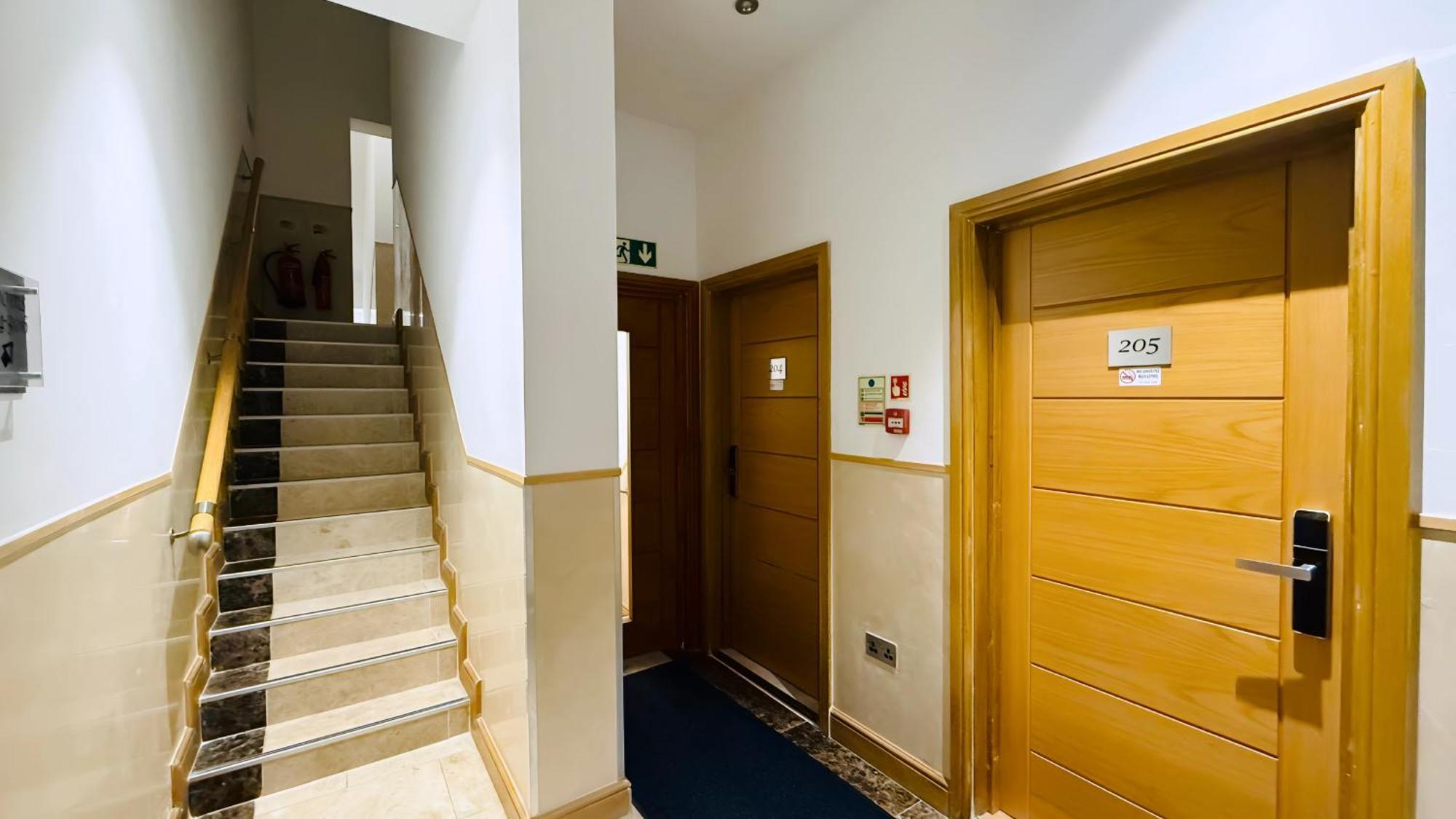 Osborne Aparthotel 伊斯特布恩 外观 照片