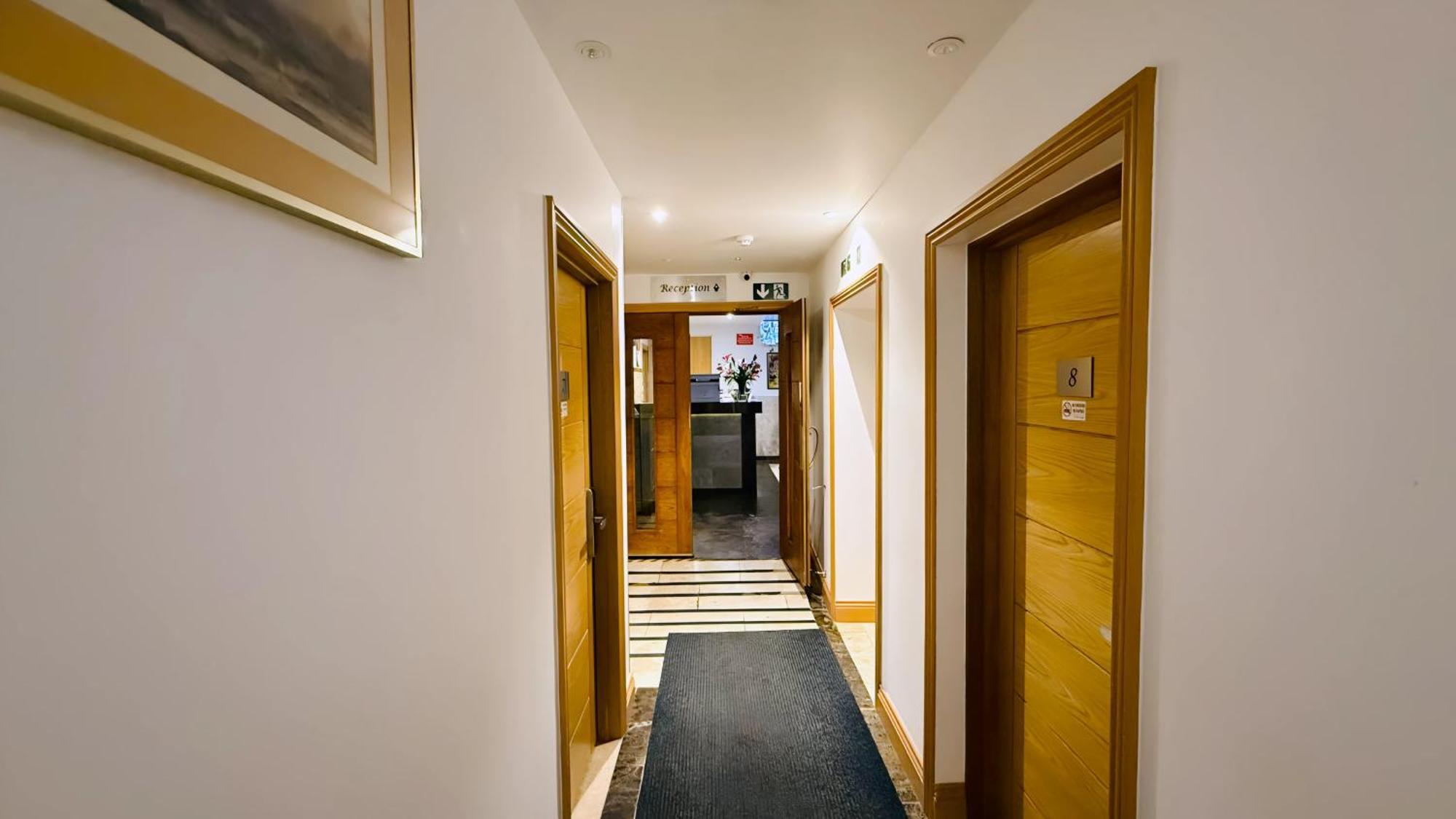 Osborne Aparthotel 伊斯特布恩 外观 照片